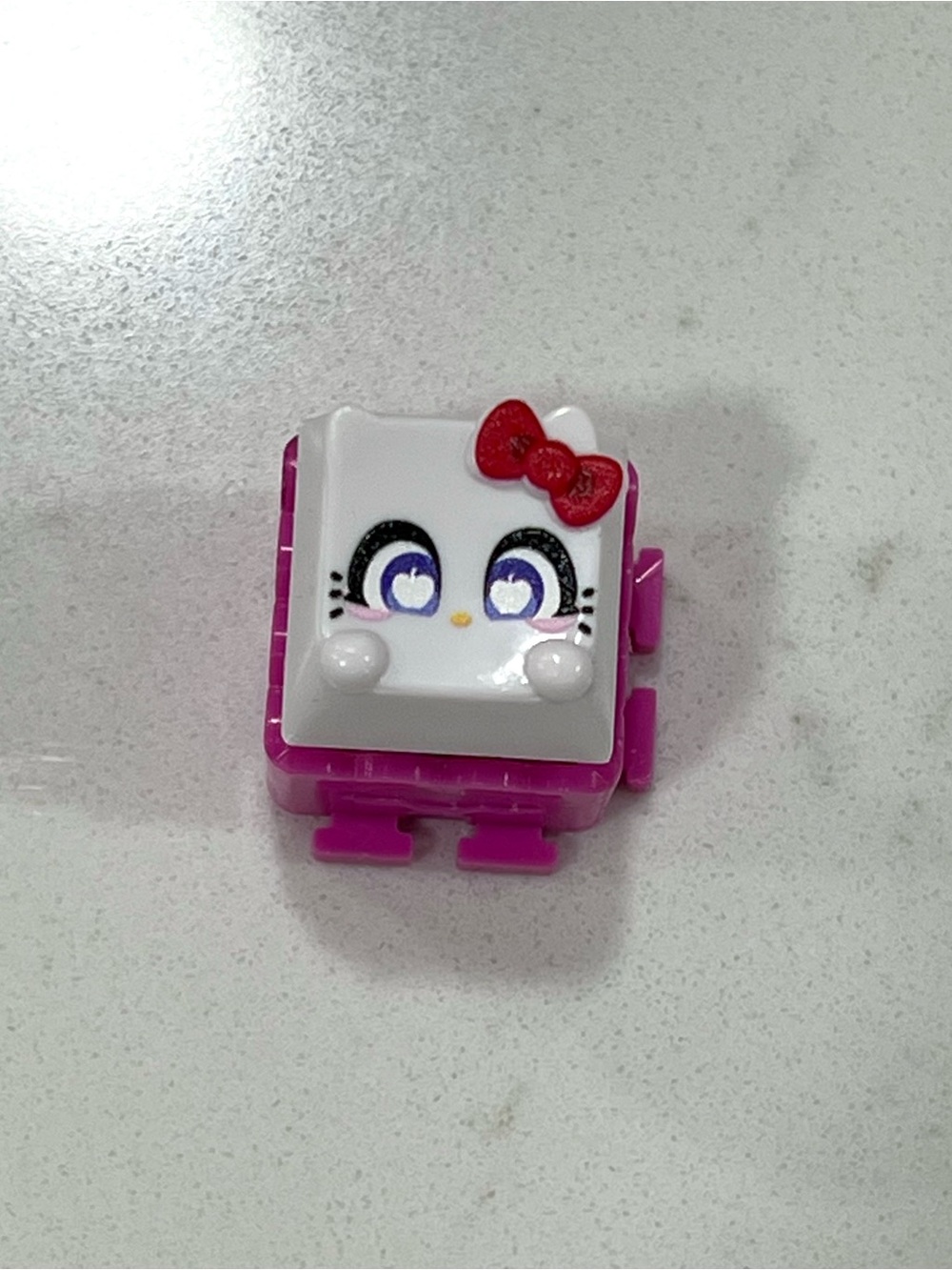 Hello Kitty Clickeez - Hello Kitty Classic Series 1